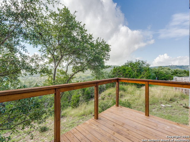 Image 21 of 30 For 238 Ledgeview