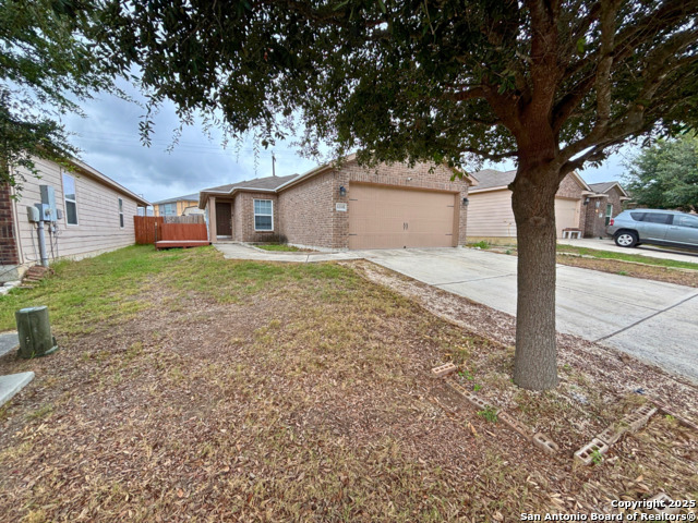 Image 2 of 14 For 12118 Luckey Summit