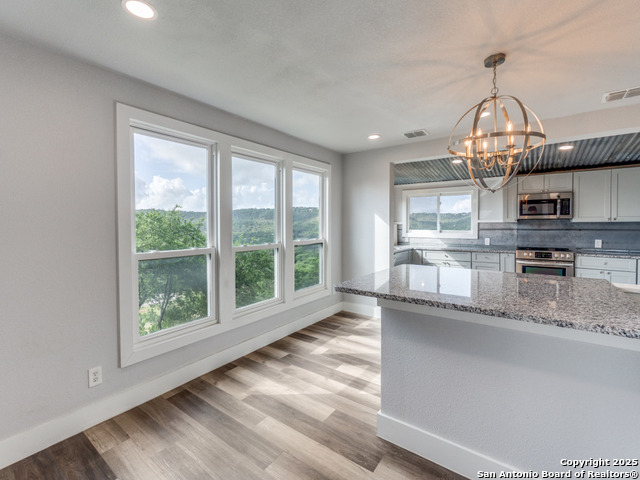 Image 9 of 30 For 238 Ledgeview