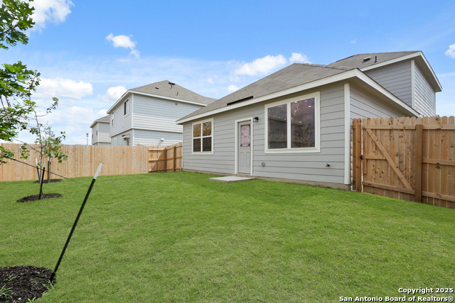 Image 13 of 17 For 10311 Eve Gardens