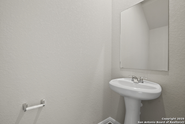 Image 8 of 17 For 10311 Eve Gardens