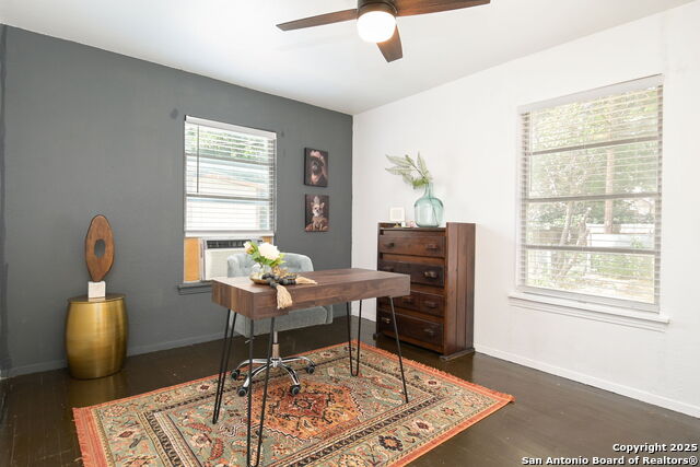 Listing photo id 4 for 5115 Quintard