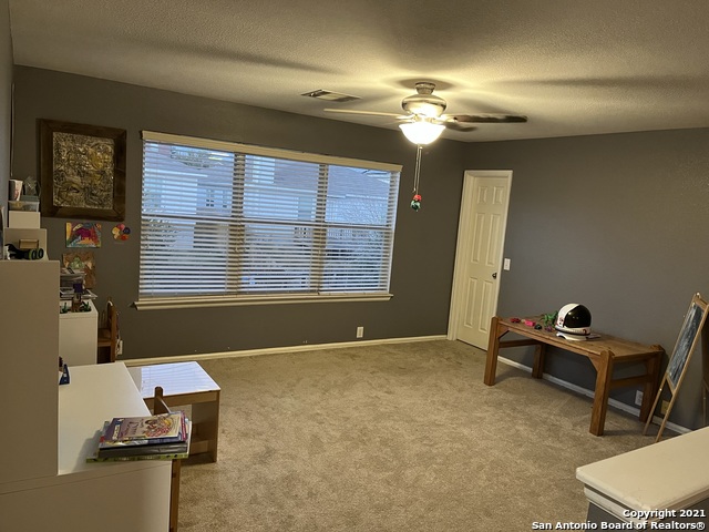 Image 14 of 28 For 15710 Robin View