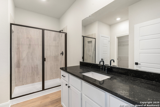 Listing photo id 11 for 9418 Nubuck Branch