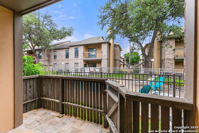 Image 15 of 26 For 11839 Parliament St  1113
