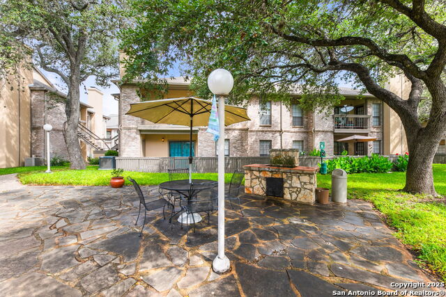Image 17 of 26 For 11839 Parliament St  1113