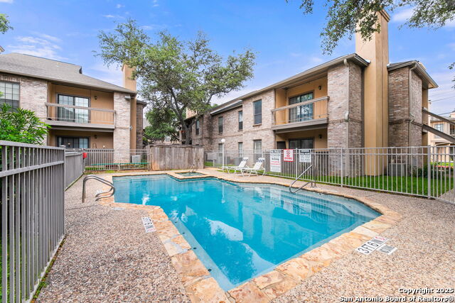 Image 19 of 26 For 11839 Parliament St  1113