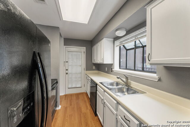 Image 7 of 26 For 11839 Parliament St  1113