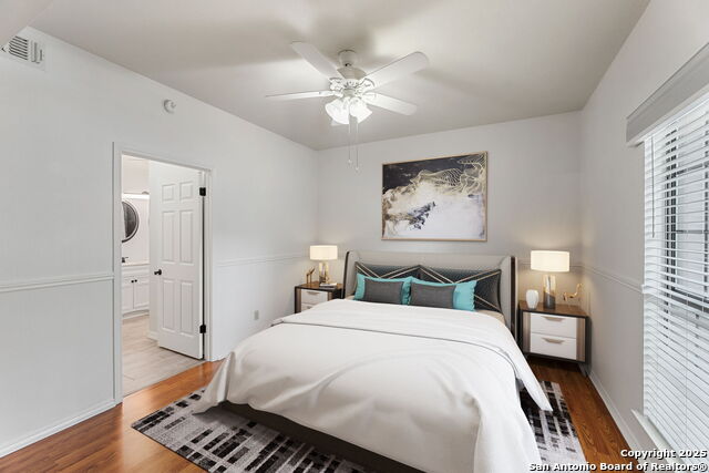Image 9 of 26 For 11839 Parliament St  1113