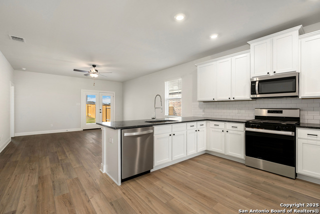 Image 10 of 16 For 9504 Nubuck Branch