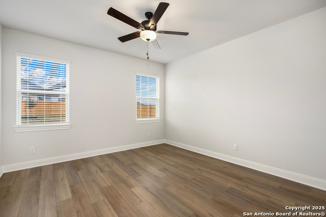 Image 11 of 16 For 9504 Nubuck Branch