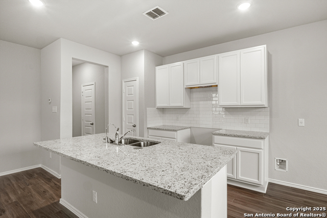 Image 3 of 14 For 3934 Somerset Shade