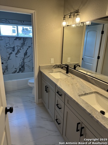 Listing photo id 8 for 61 Friendship Hills