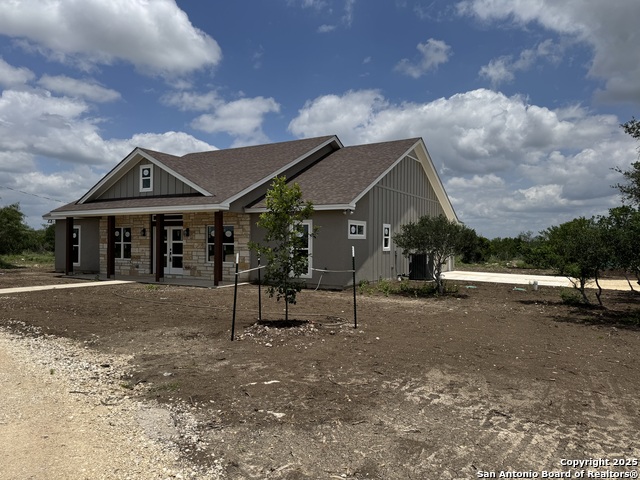 Listing photo id 0 for 61 Friendship Hills