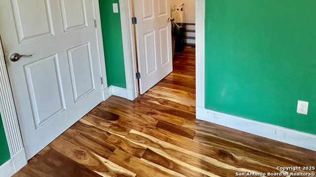 Image 11 of 24 For 621 Cr 356  