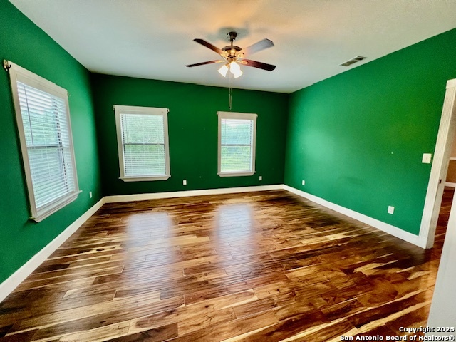 Image 9 of 24 For 621 Cr 356  