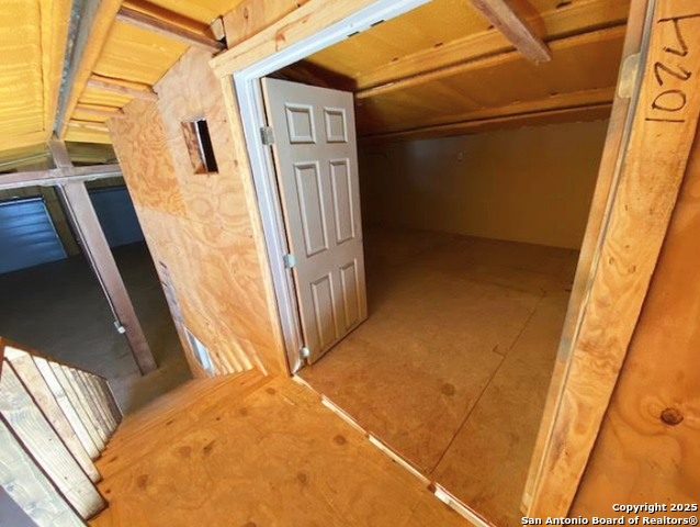 Listing photo id 6 for 30875 Ih-10 W F