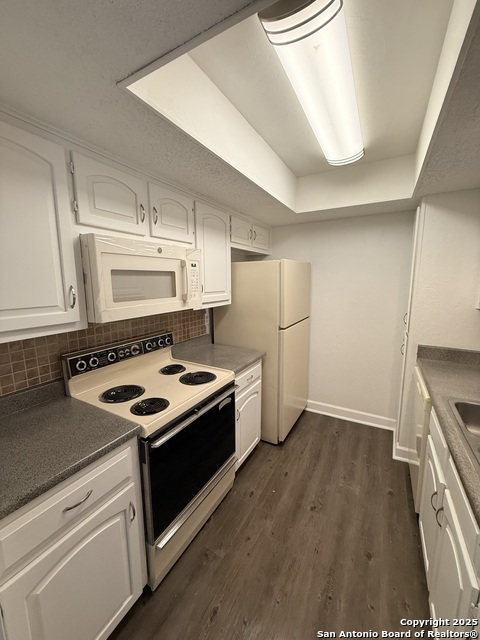 Image 6 of 19 For 11843 Braesview  1516