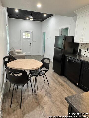 Listing photo id 5 for 1222 Mason St.