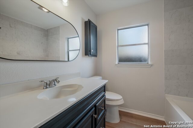 Listing photo id 12 for 9455 Greens Pt
