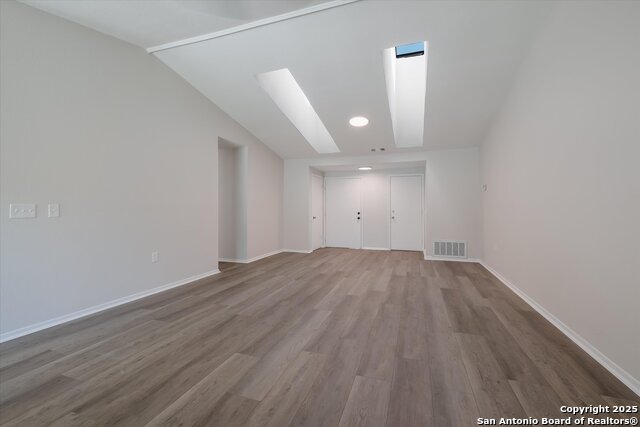 Listing photo id 2 for 9455 Greens Pt
