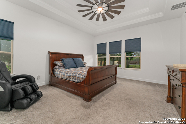 Listing photo id 9 for 430 James Way