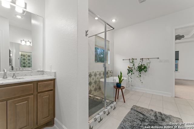 Listing photo id 13 for 430 James Way