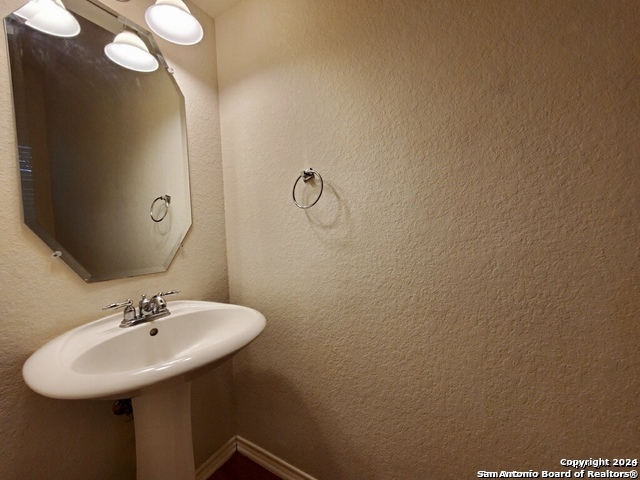 Image 12 of 25 For 6238 Jolie Ct W