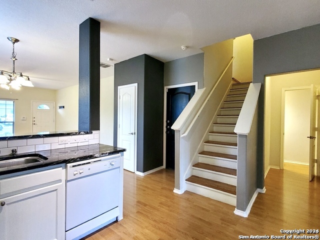Image 3 of 25 For 6238 Jolie Ct W