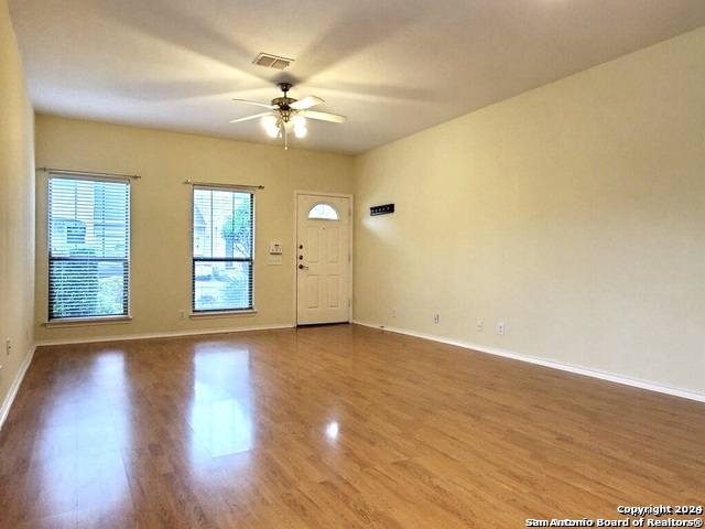 Image 9 of 25 For 6238 Jolie Ct W