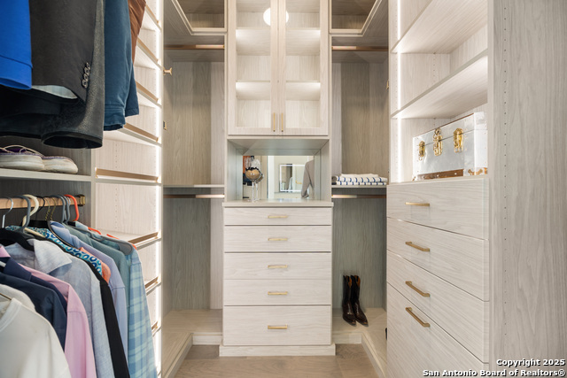 Image 31 of 47 For 123 Lexington Avenue  1305