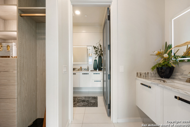 Image 34 of 47 For 123 Lexington Avenue  1305