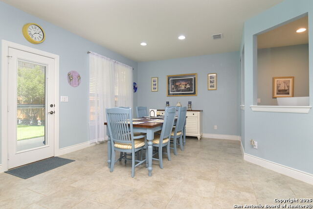 Image 9 of 44 For 12829 Sandy White