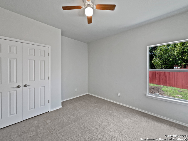 Listing photo id 11 for 8102 Grissom