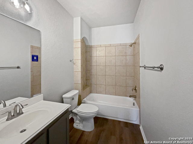Listing photo id 17 for 8102 Grissom