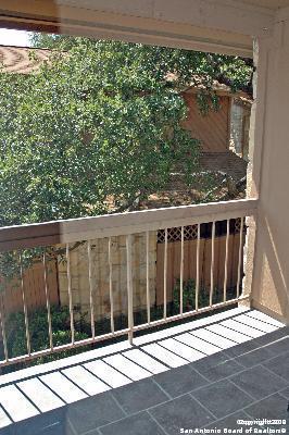 Listing photo id 17 for 3843 Barrington St 219e