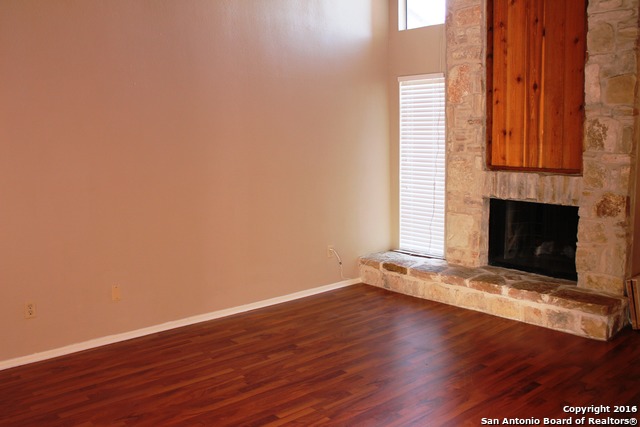 Listing photo id 7 for 3843 Barrington St 219e