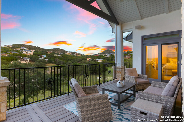 Listing photo id 42 for 2078 Connie Dr