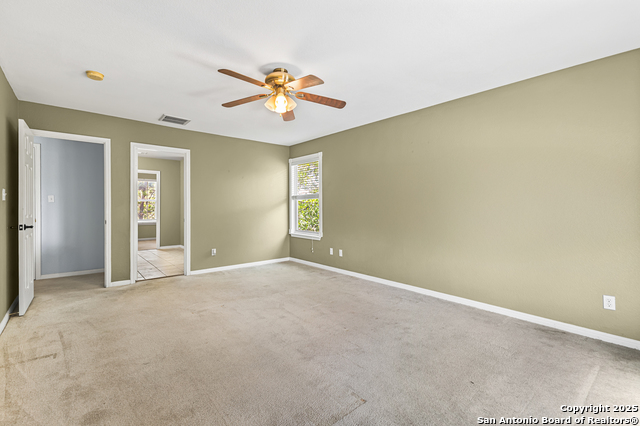 Listing photo id 14 for 8410 Braun Path
