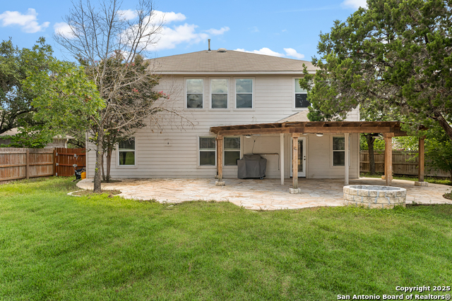 Listing photo id 23 for 8410 Braun Path