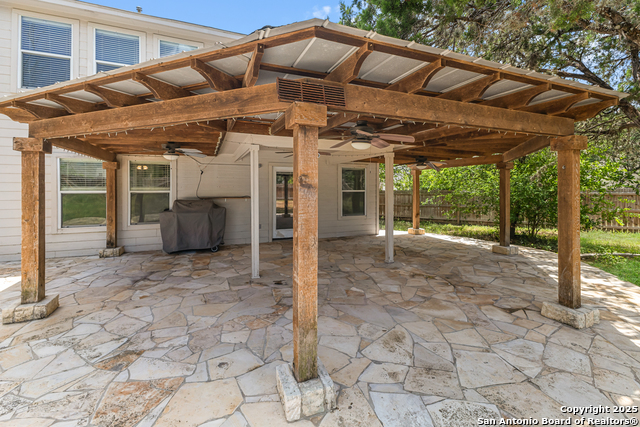 Listing photo id 27 for 8410 Braun Path
