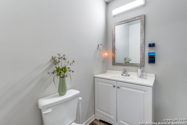 Listing photo id 13 for 5027 Blue Bonnet
