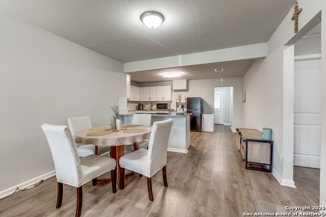 Listing photo id 4 for 5027 Blue Bonnet