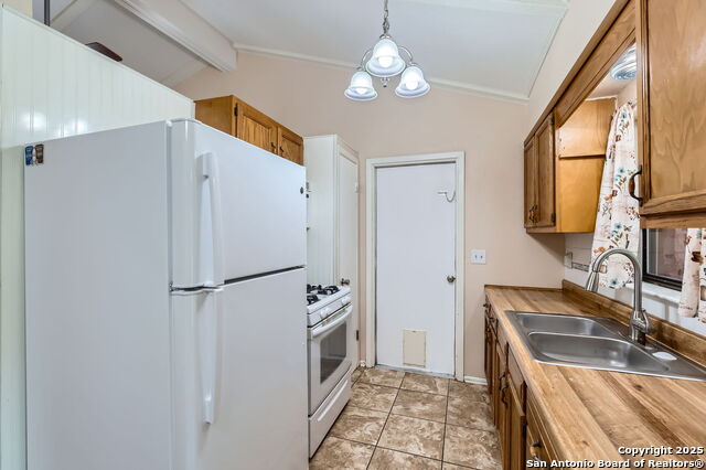 Image 10 of 28 For 11718 Casa Pinto