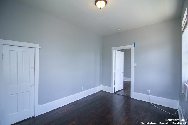 Image 14 of 20 For 1716 Olive St N 4