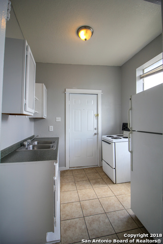 Image 18 of 20 For 1716 Olive St N 4