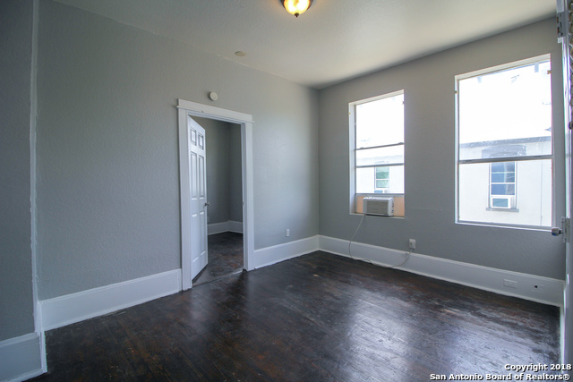 Image 5 of 20 For 1716 Olive St N 4
