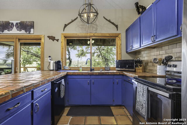 Listing photo id 9 for 314 Sunset