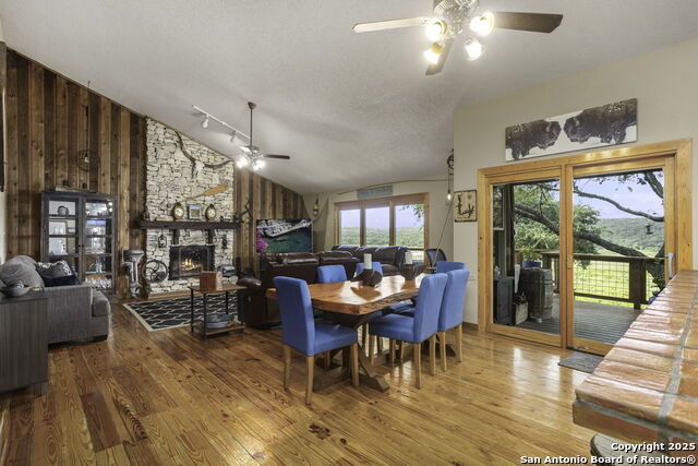 Listing photo id 10 for 314 Sunset