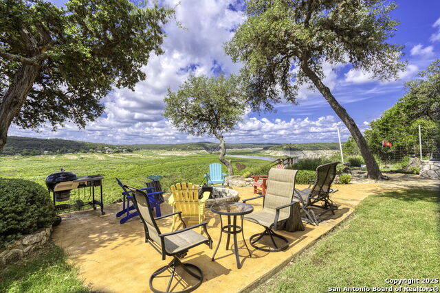 Listing photo id 20 for 314 Sunset
